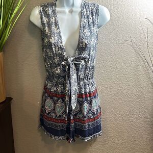 #179 Stilettos,  sleeveless elephant  print short, romper size small